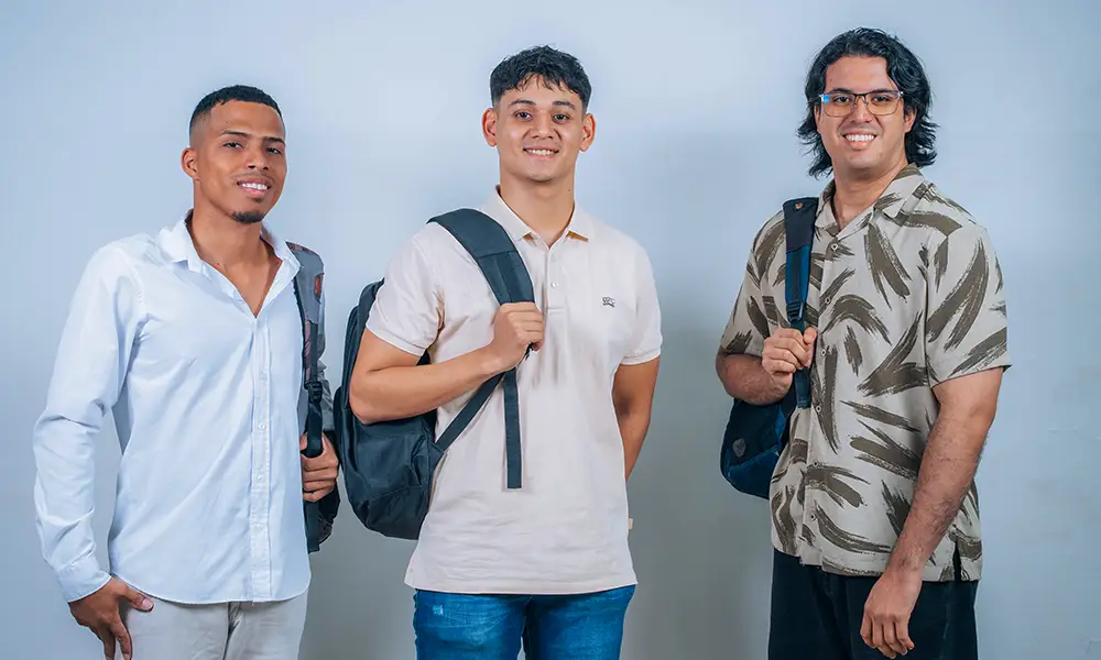 PORTADA DE ESTUDIANTES